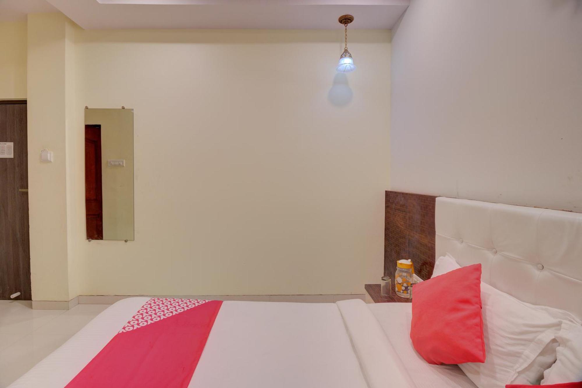 Hotel O Royal Orbit Mumbai  Buitenkant foto