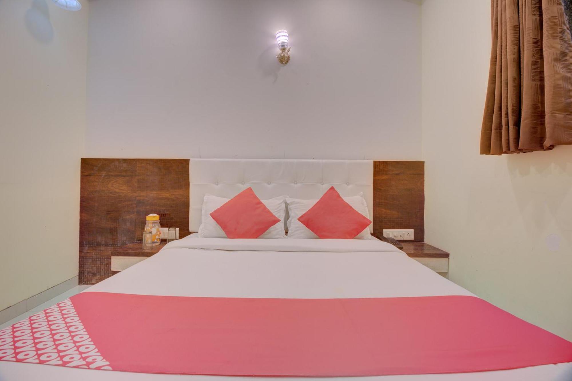 Hotel O Royal Orbit Mumbai  Buitenkant foto